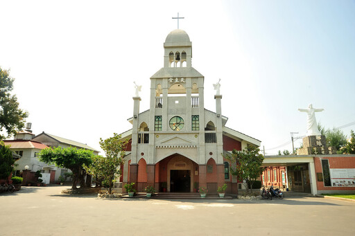 彰化縣歷史建築-埔心羅厝天主堂文物館